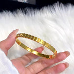 Load image into Gallery viewer, High Quality 18K Gold Plated Ripple Moon Bangle Bracelet

